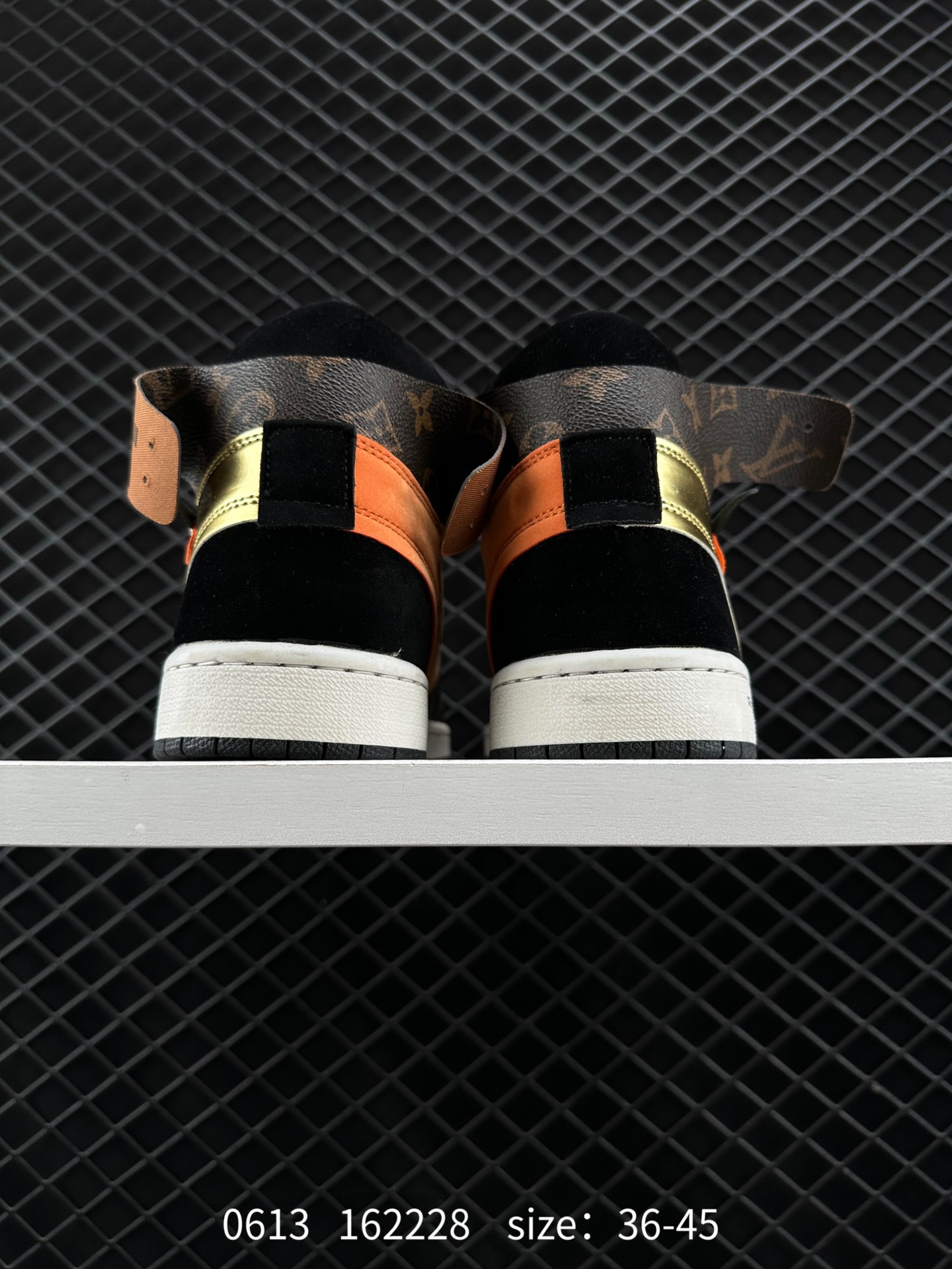 Louis Vuitton x Air Jordan 1 High